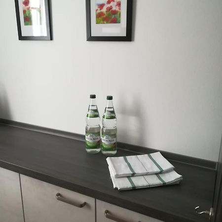 Apartment In Ruhiger Wohnlage Sie Sind In 3 Minuten Am Trebbower See Oder In 30 Minuten An Der Ostsee Klein Trebbow Bagian luar foto